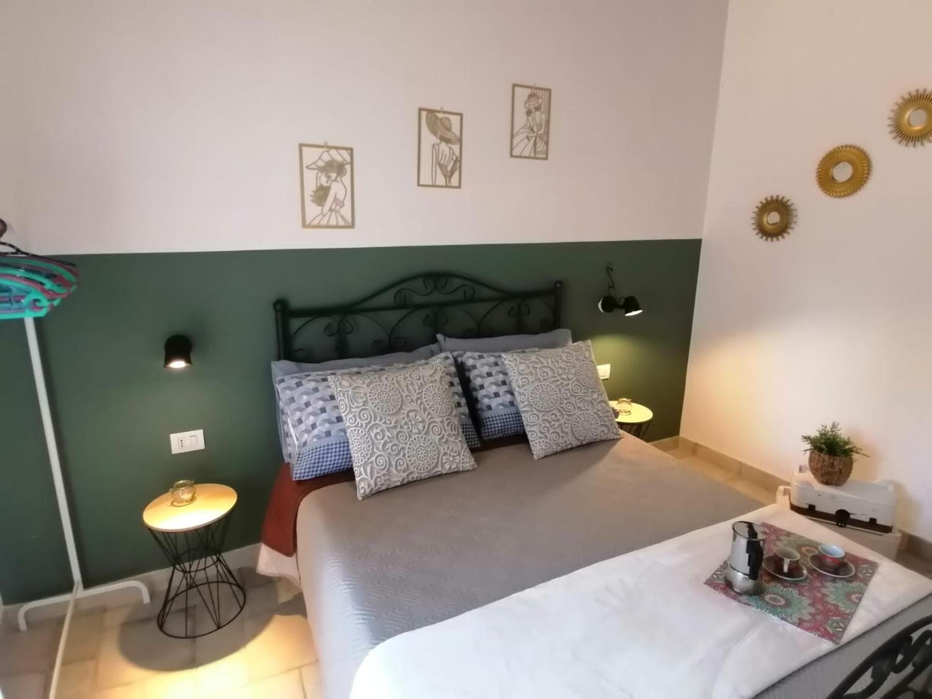 Il Vicoletto Sul Castello * Napoli